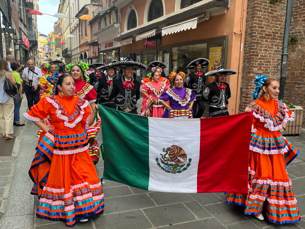 “Viva en México”: 117 artistas en la ciudad para bailar, soñar y viajar con imaginación